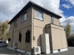 島田市で屋根塗装と外壁塗装を行う前の住宅外観