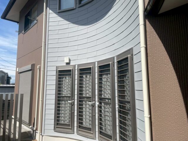 藤枝市の住宅で高耐久塗装を施工した外壁の完成写真