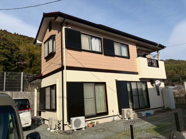 島田市で屋根外壁塗装が完了した住宅外観