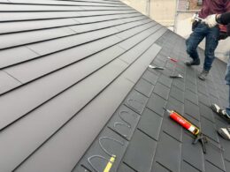 静岡市のシーガード屋根カバー工法の施工状況