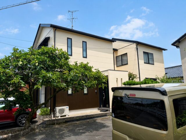 岩田塗装店が施工した焼津市の屋根外壁塗装完成写真