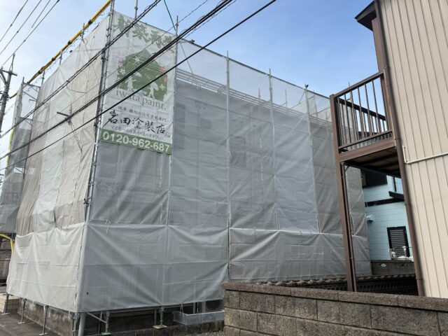 焼津市で始まった屋根塗装と外壁塗装工事
