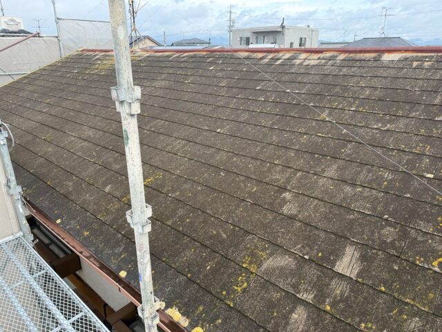 カラーベスト屋根の葺き替え工事前の状態