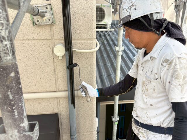塗り替え工事の各所仕上げ