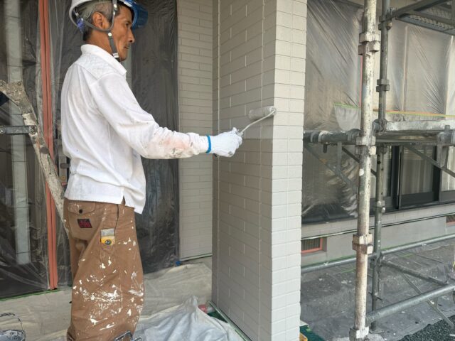 島田市外壁塗装 上塗り2回目