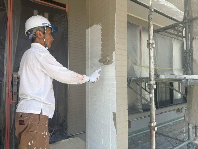 島田市外壁塗装 上塗り1回目