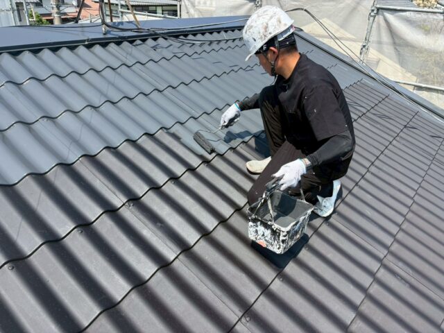 屋根塗り替え工事の様子
